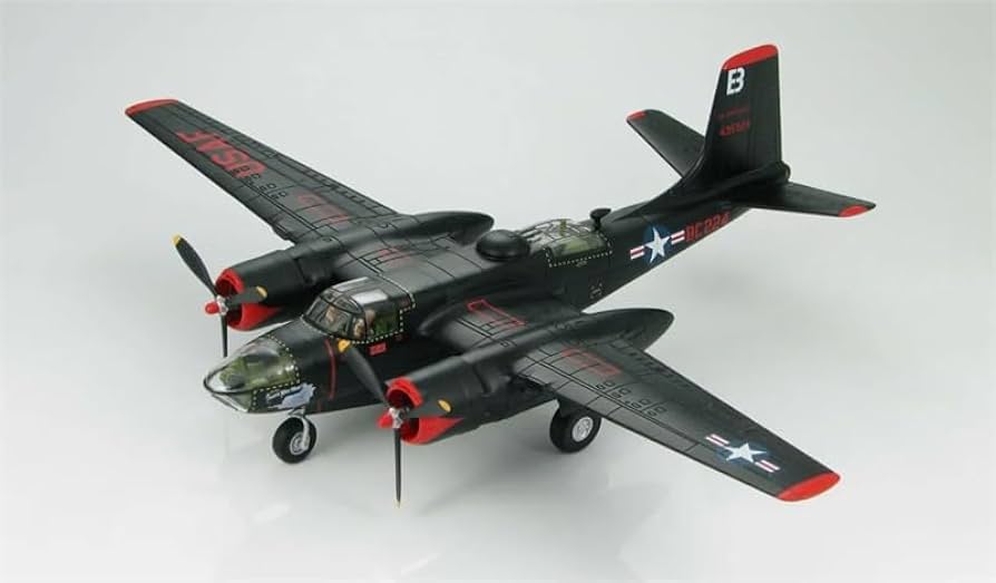 ボーイング公認 ホビーマスター1:72 Douglas A-26 Invader Amazon.com: for Hobby Master for DOUGLAS A-26C INVADER USAF